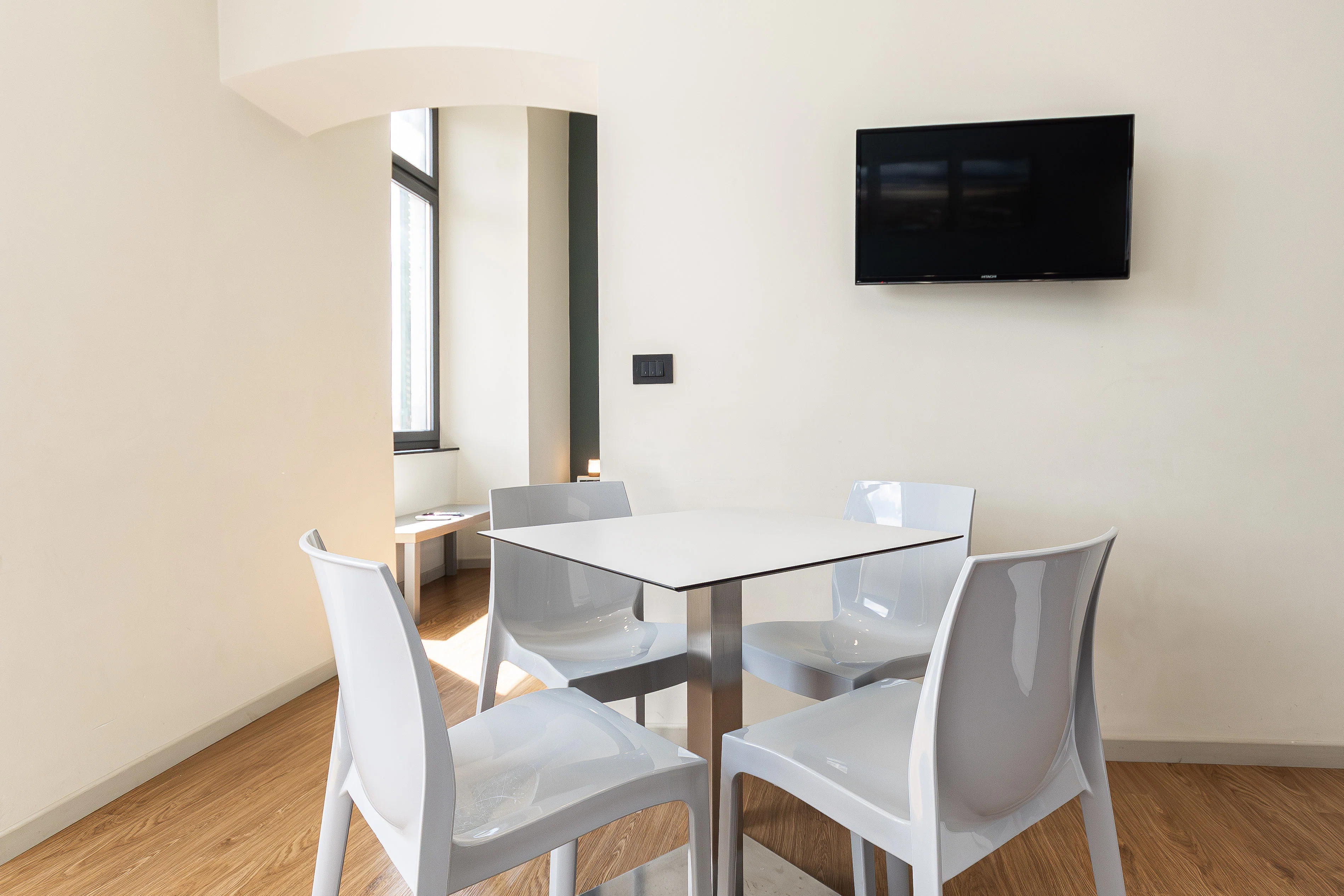 TV a schermo piatto nel soggiorno Appartamento A